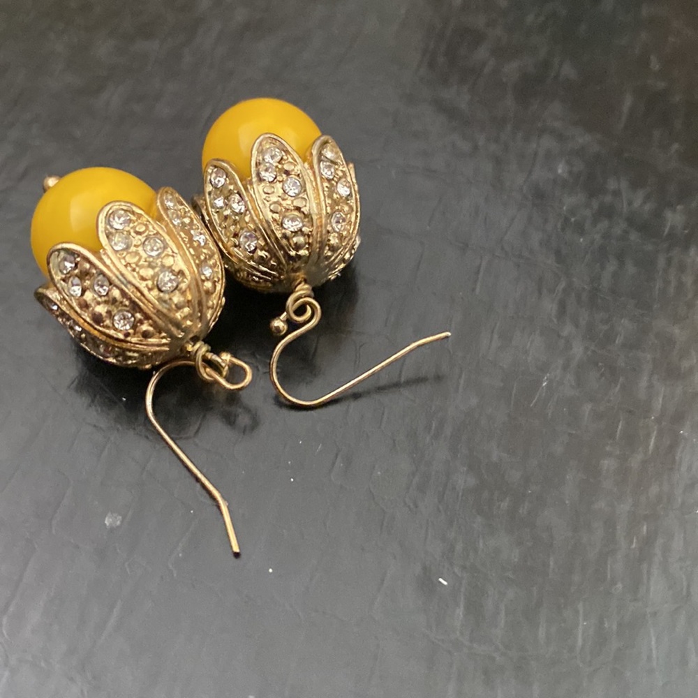 2 set of new dangle earrings - Picture 6 of 9